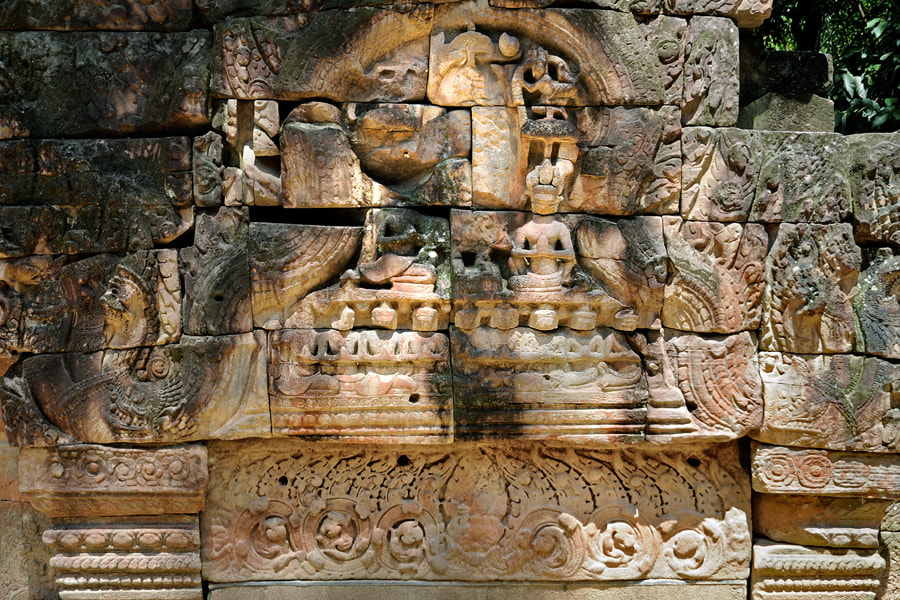 pediment re-erected on ground level to the north of the temple proper of Ta Som 