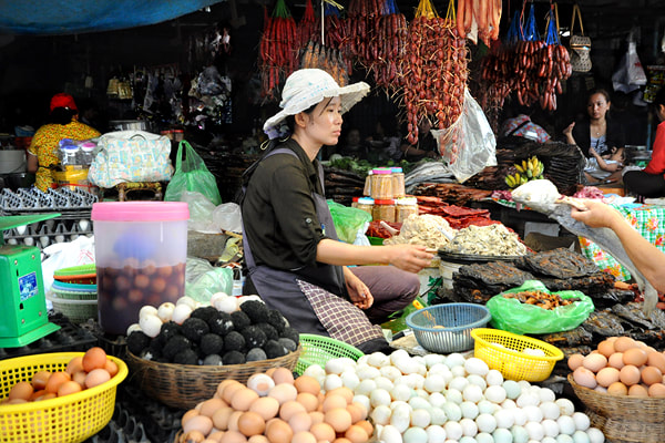market in Battambang