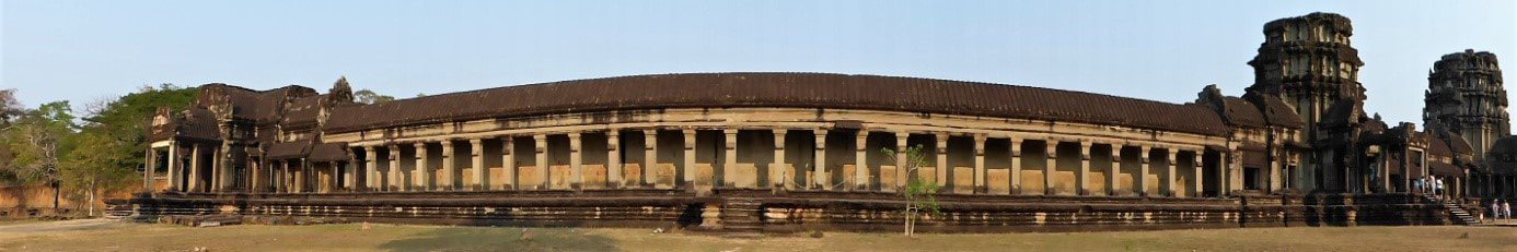 Eck-Pavillon und Nördliche Galerie mit West-Gopuram von Angkor Wat