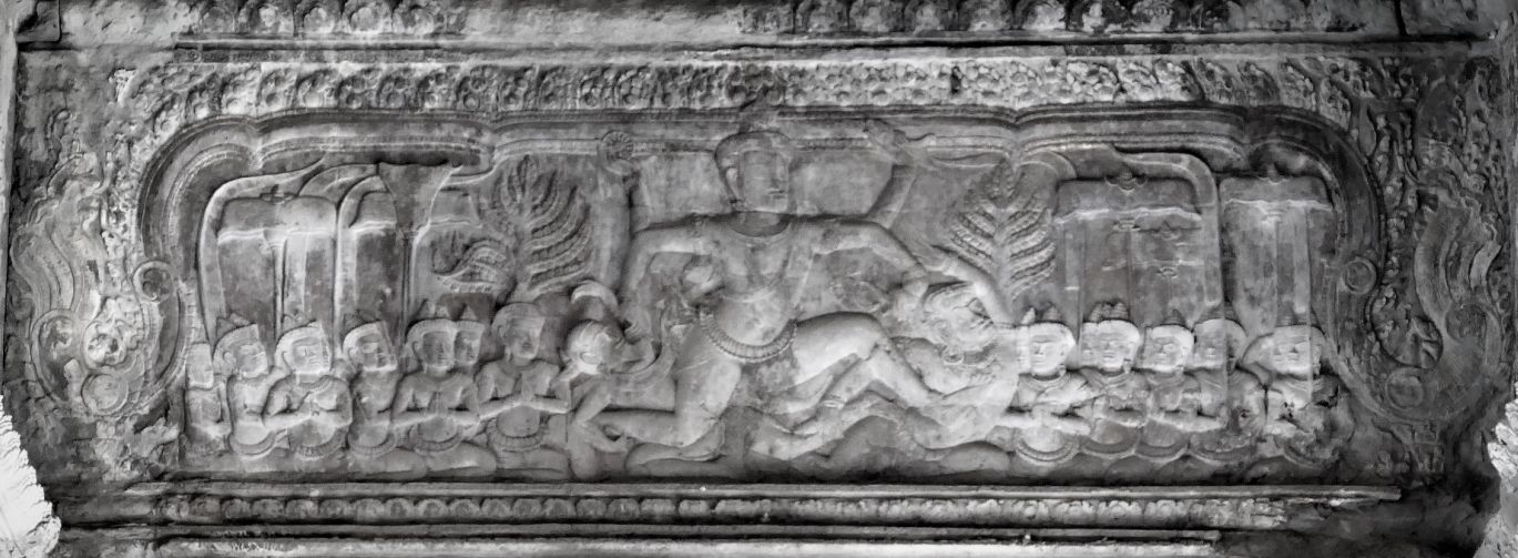 Angkor Wat – Lintel: Vishnu (Krishna) tötet Madhu und Kaitabha