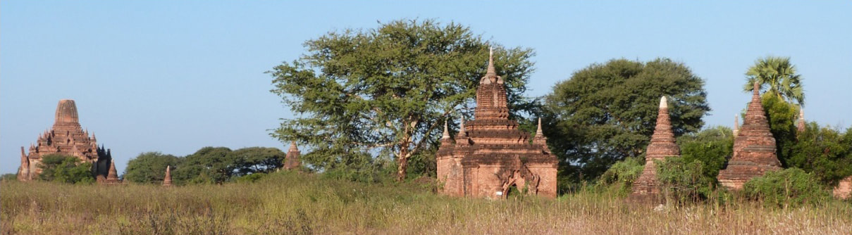 Bild 6: Blick auf Shwe Laik Too (links) und eine unbekannte Tempelgruppe