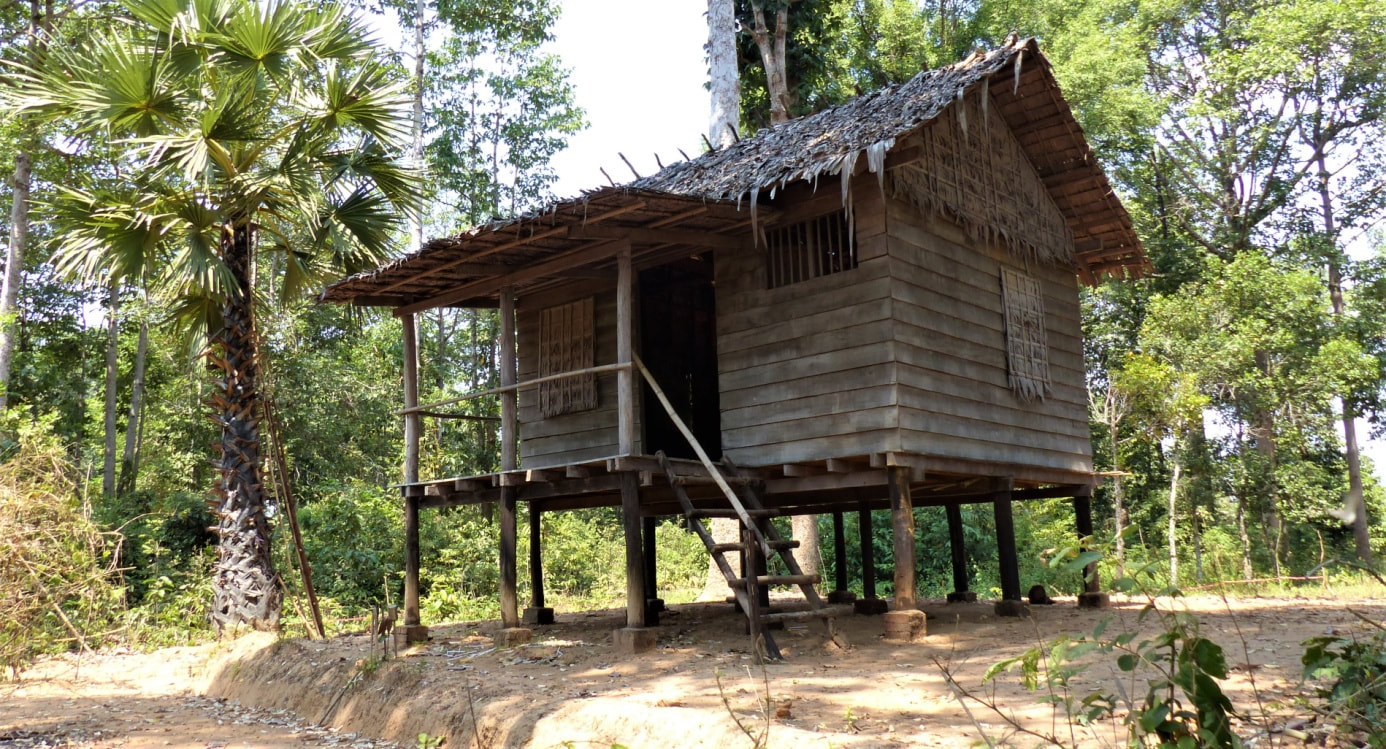  Haus komplett aus natürlichen Materialien in der Nähe vom Prasat Prei Monti (BS)