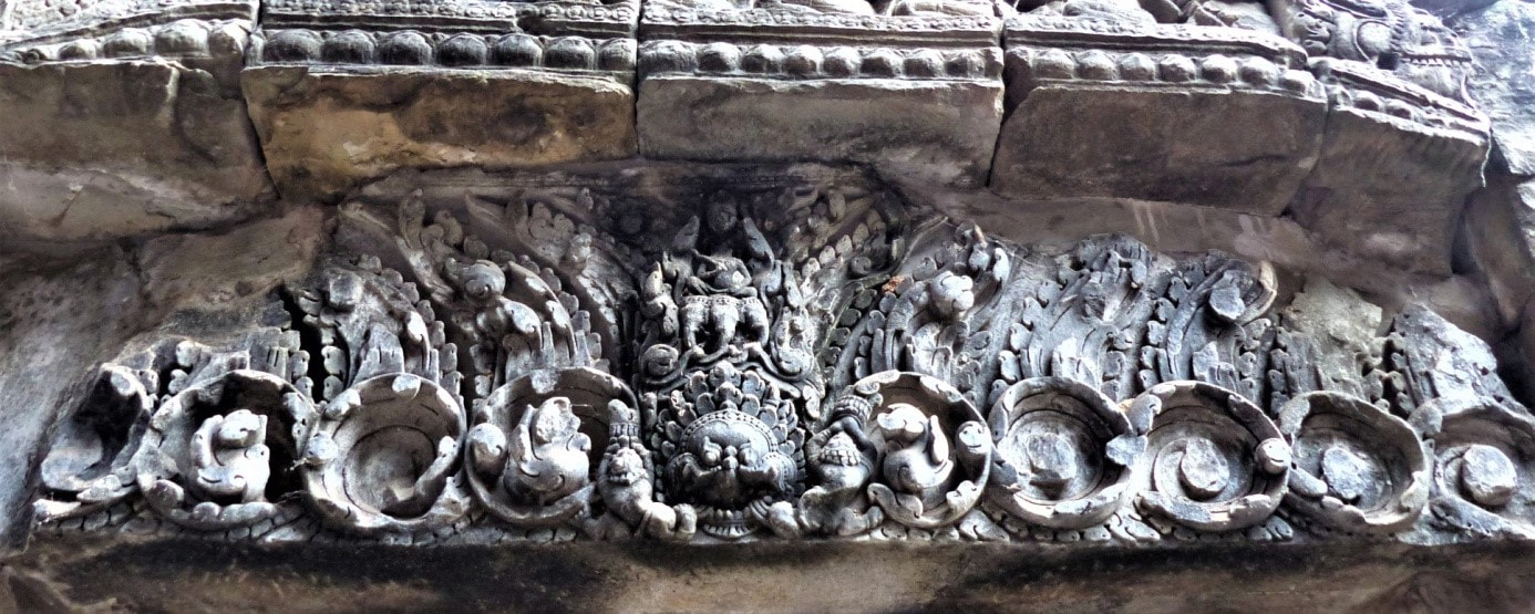 Bild 5: Türsturz (Lintel) Indra auf Airavata über Kala 