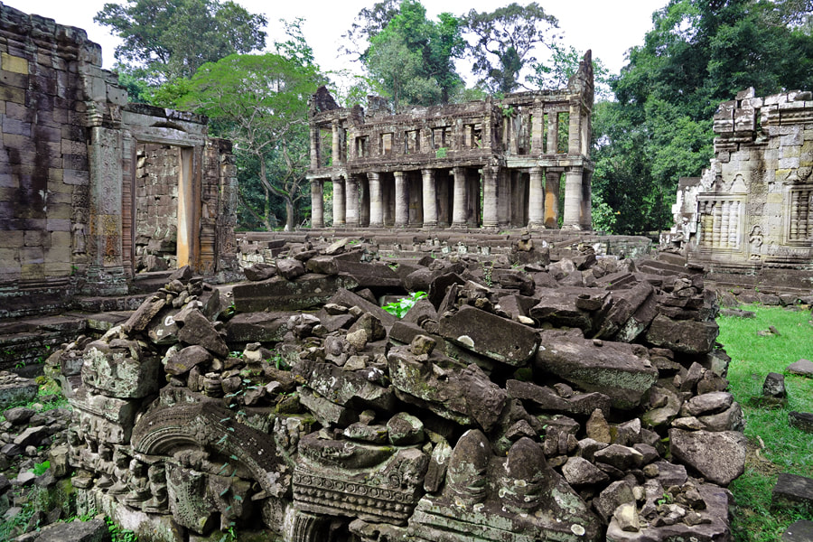 two-storey monument in the northeastern quarter of Preah Khan's third enclosure 
