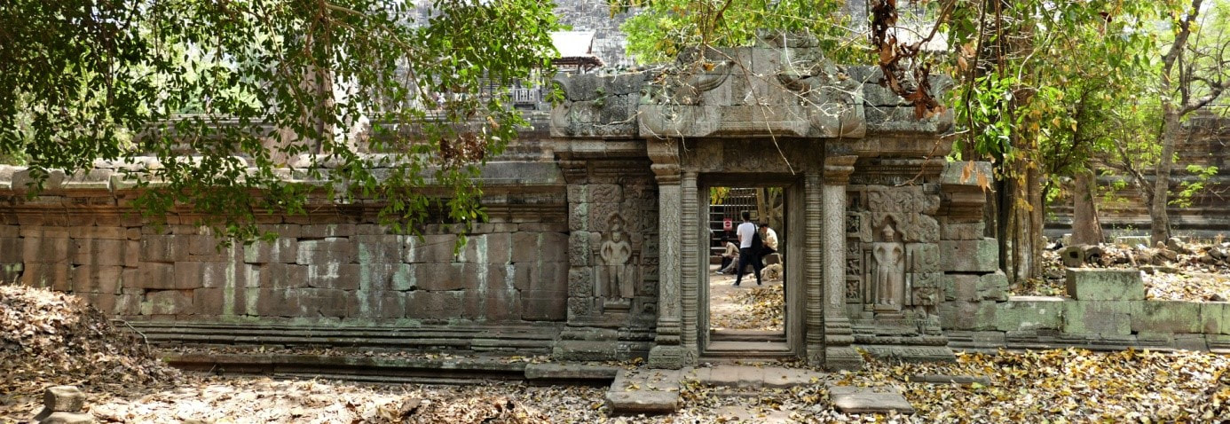 Bild 1: West-Gopuram Baphuon Tempel – Außenseite