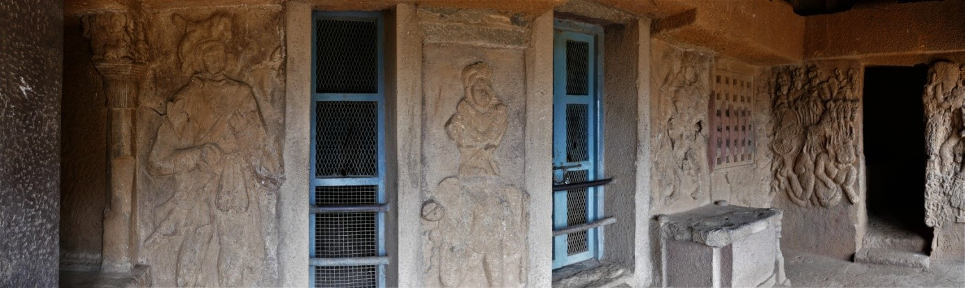 Bild 13: Bhaja Höhle 19 Eingangsbereich (Vorhalle) 