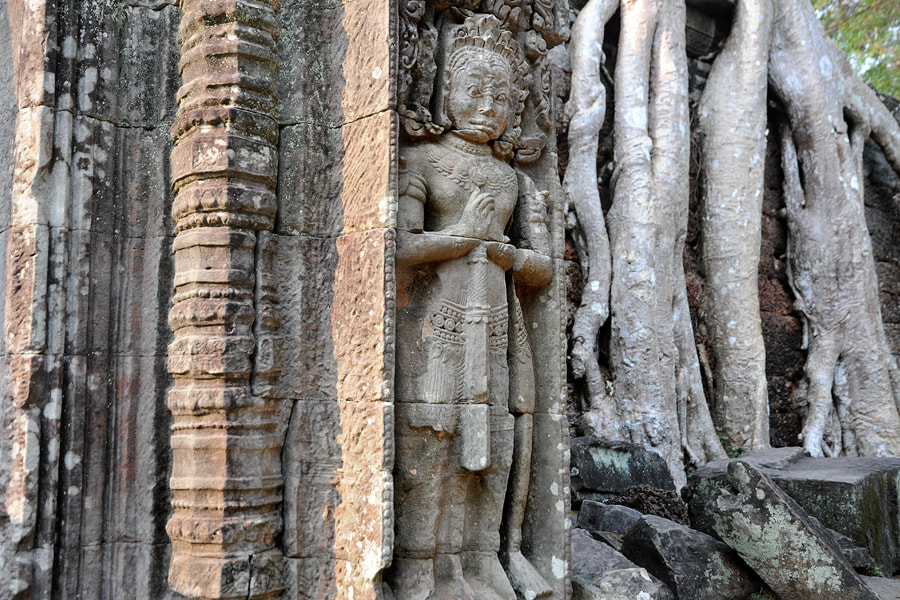 Dvarapala at 2nd Northern Gopuram of Preah Khan