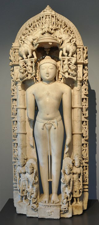 Foto 2: Rishabha (Adinath) um 1150, Museum Rietberg (Foto: Andreas Praefcke, gemeinfrei) 