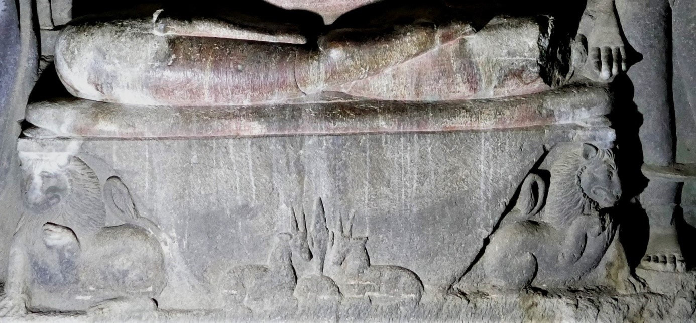 Ajanta: Löwen-Thron mit Gazellen und dem Rad der Lehre