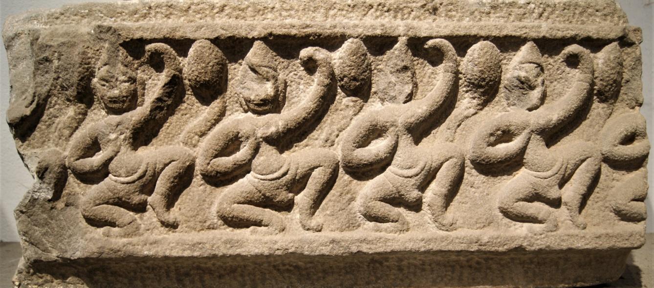 Bild 5: Himmlische Tänzerinnen (Apsaras) – Quy Nhon, Binh Dinh (12. Jahrhundert)