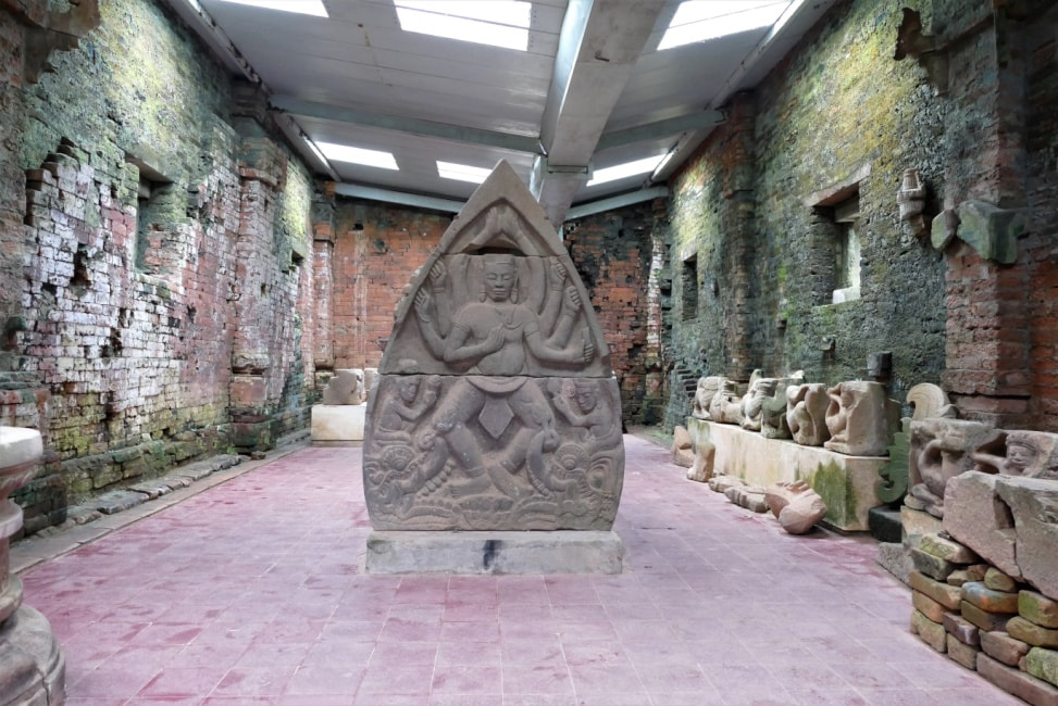 Bild 1: Ausstellungshalle I (Tempel Süd)