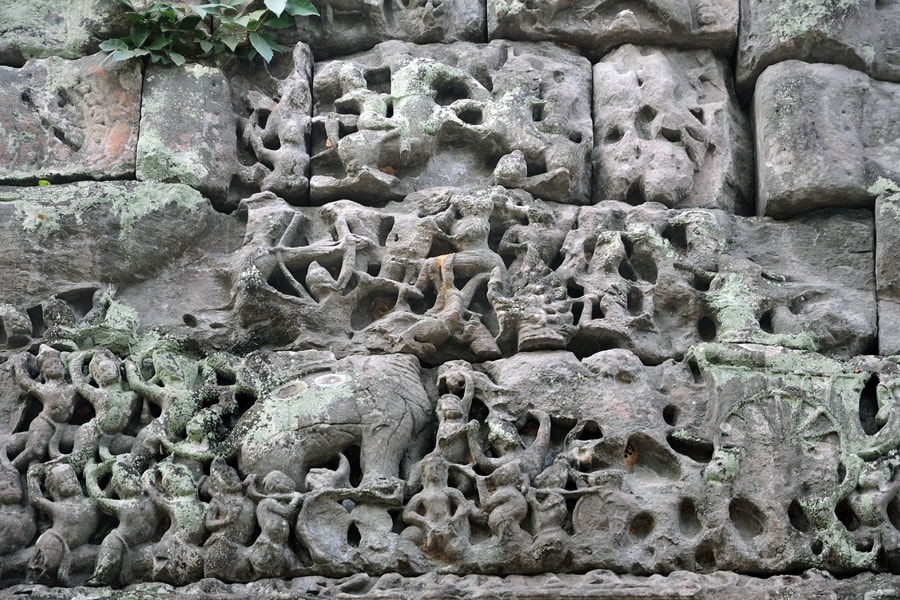 Battle of Lanka at the pediment of the 3rd northern gatehouse