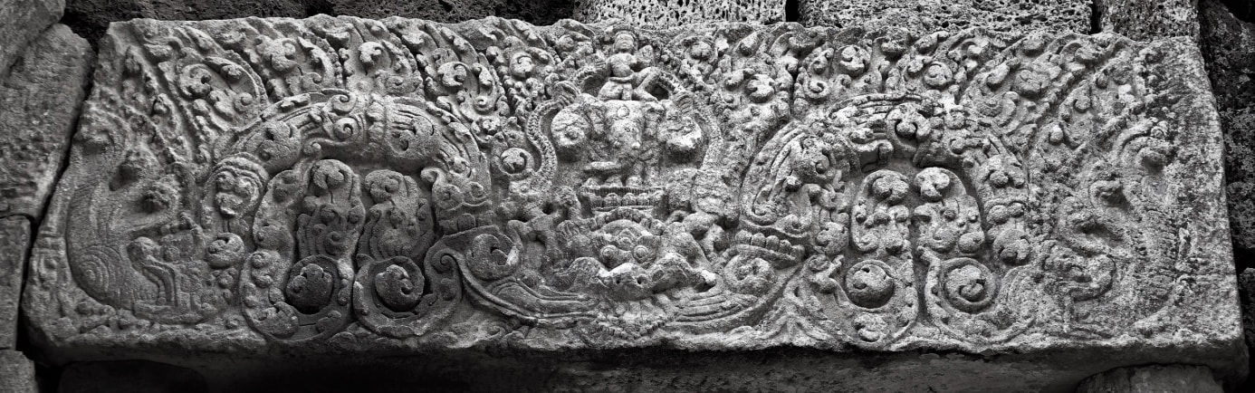 Bild 25: Ost-Gopuram (Zwischentür), Türsturz Indra auf Airavata