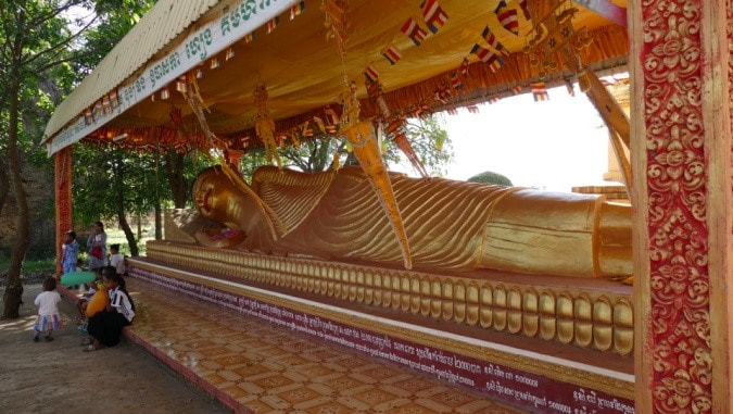Liegender Buddha von Prasat Sanlong