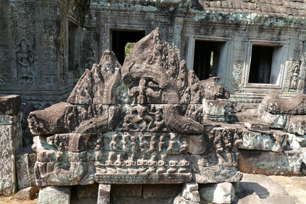Bild 3: Preah Khan Tempel – Tympanum vom Gopuram-West Mauerring I