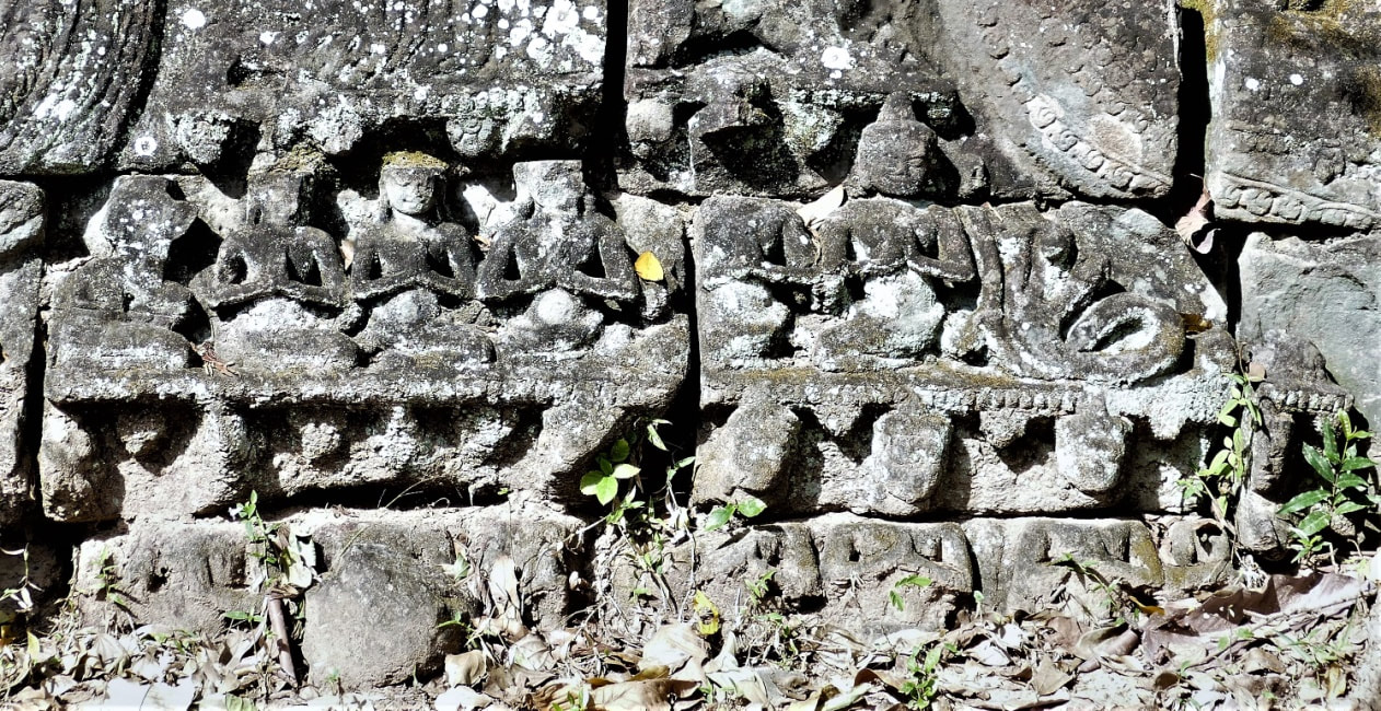 Bild 5.2: Prei Tempel – Tympanum, unterer Reliefbereich