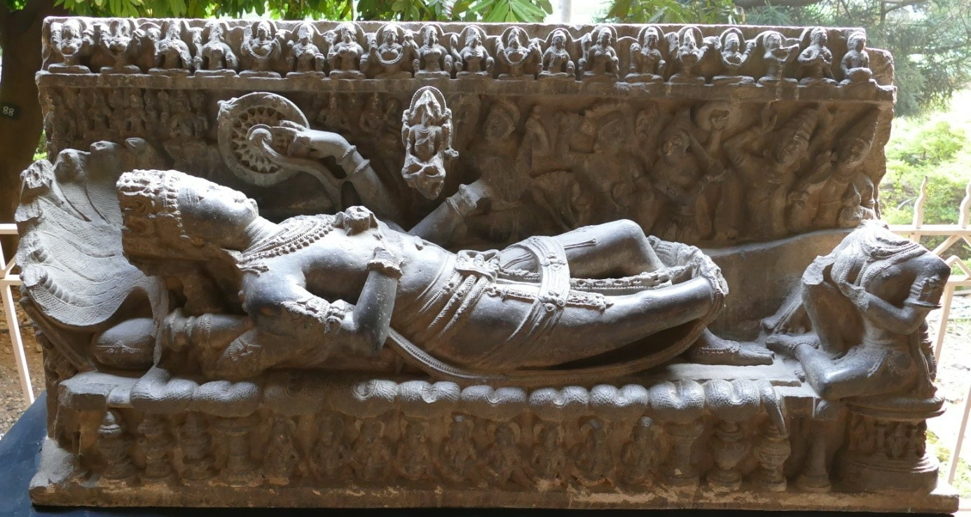 Vishnu ruht auf Shesha (Sheshasayi) aus Gurjarat 12.Jh.n.Chr.