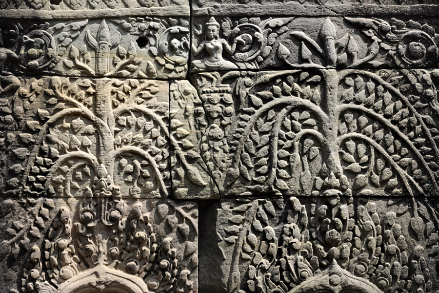 floral patterns of facade carvings at chapels of enclosure I