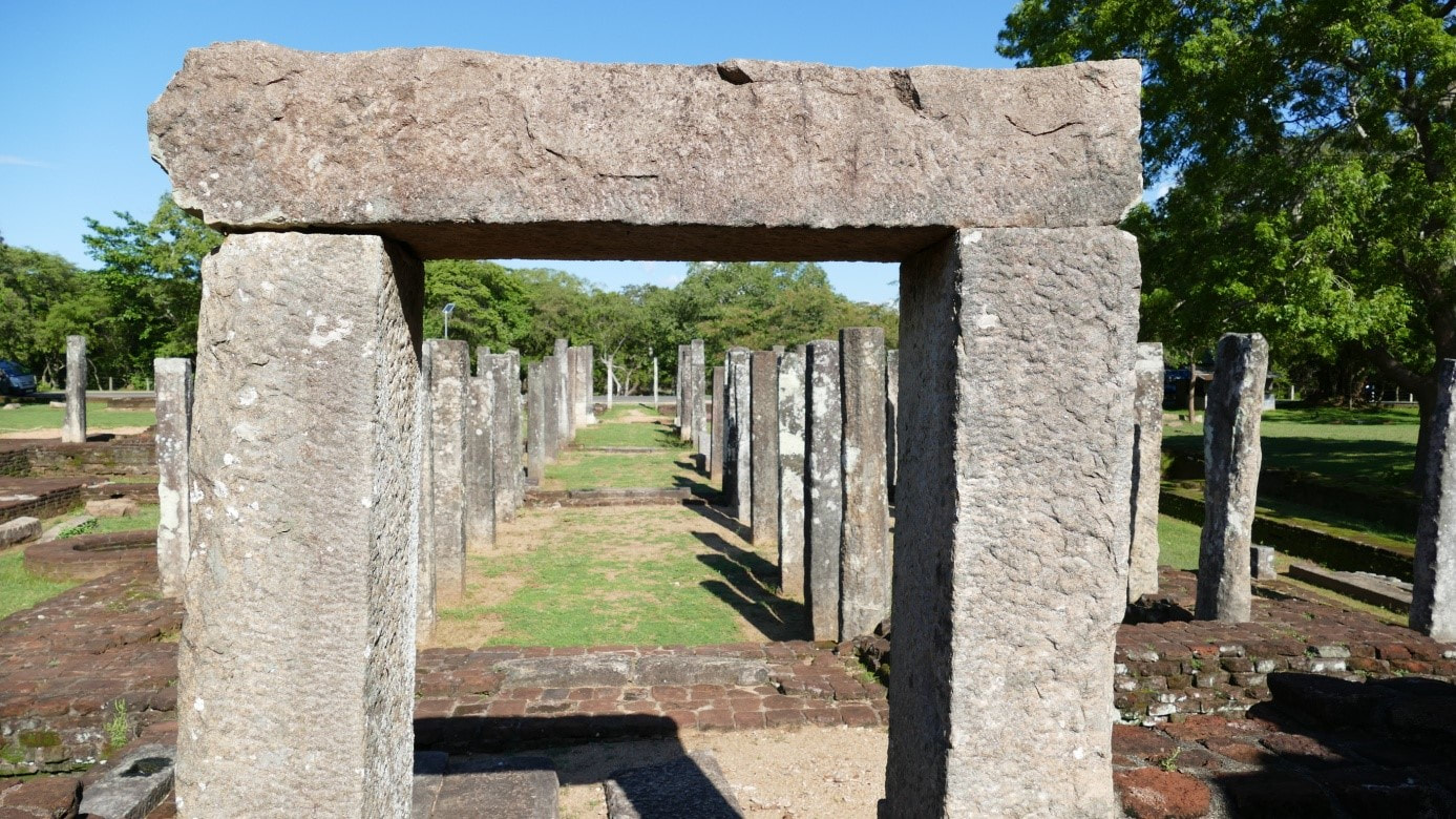 trilithisches Portal in Polonnaruwa