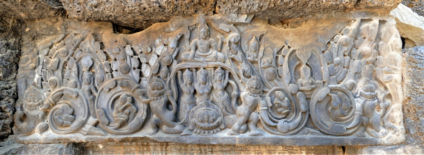 Bild 13: Ta Prohm Tempel – Türsturz der Bibliothek Nord