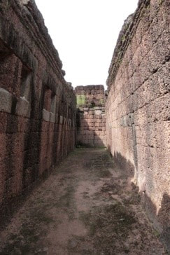 Mauergang von Banteay Samre