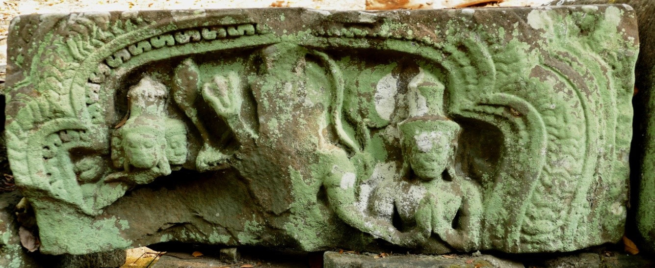 Bild 4: Prasat Preah Pithu: Fragment von einem Tympanum 